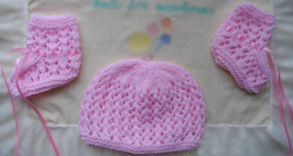 Ready Made 0-3 Months Hand Knitted Beanie Hat & Bootee Sets - DollieBabies