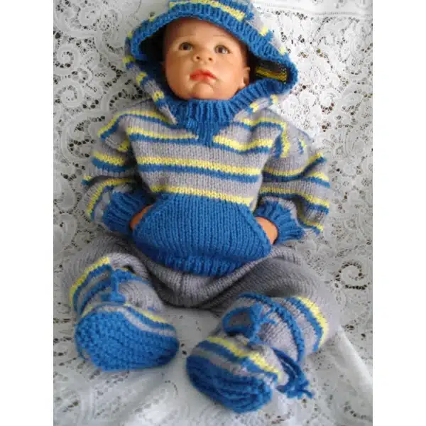 Boy or girl unisex knitting pattern for a kangaroo style baby track suit